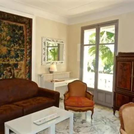 شقة Miramar Delux *