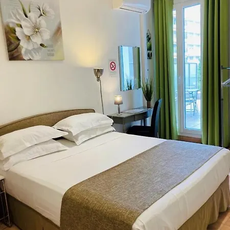 Miramar Delux Cannes