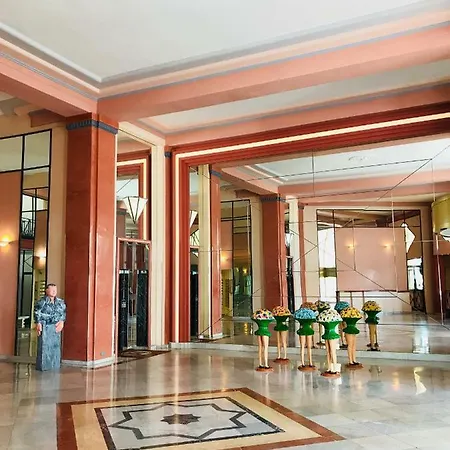 Miramar Delux Апартаменты